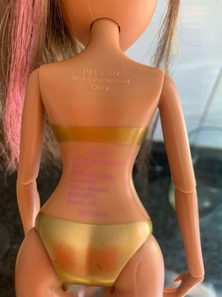 Muñeca BRATZ STUNNERZ JASMIN NRFB