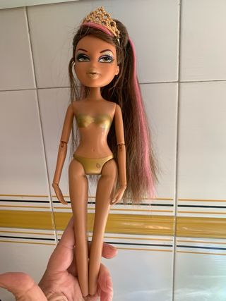 Muñeca BRATZ STUNNERZ JASMIN NRFB