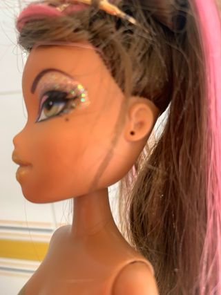 Muñeca BRATZ STUNNERZ JASMIN NRFB
