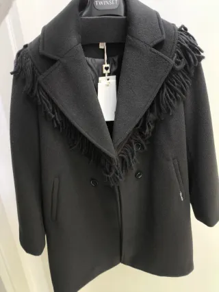 Cappotto Twinset nero con frange 10 anni