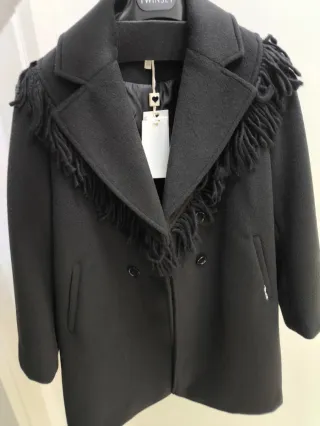 Cappotto Twinset nero con frange 10 anni