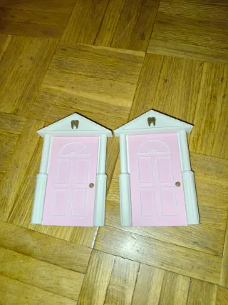 Puerta Ratón Pérez Rosa