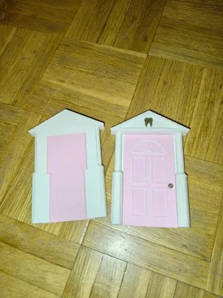 Puerta Ratón Pérez Rosa