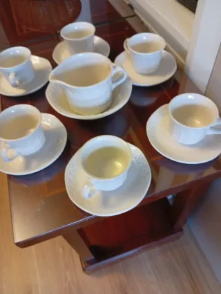 Juego 6 tazas y lechera cristal