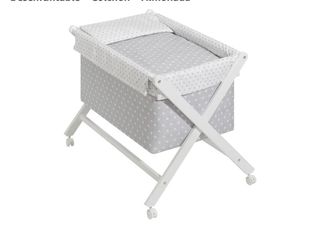 Cuna de bebé con ruedas