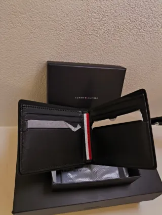 Portafoglio uomo Tommy Hilfiger nero