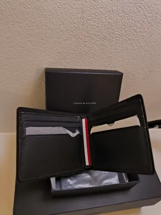 Portafoglio uomo Tommy Hilfiger nero