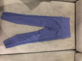 Leggings deportivos morados