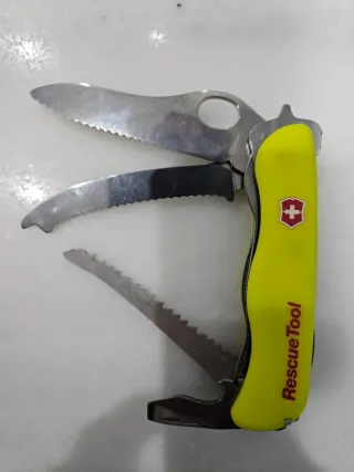 Navaja Victorinox Rescue Tool Amarilla