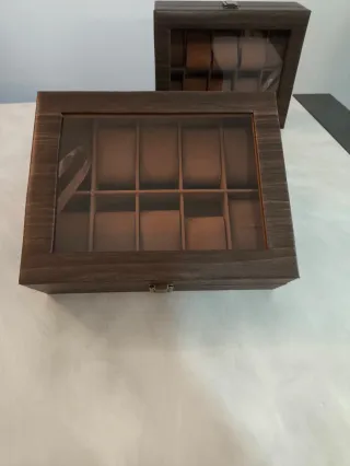 Scatola porta orologi in legno rivestita