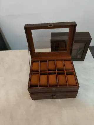 Scatola porta orologi in legno rivestita