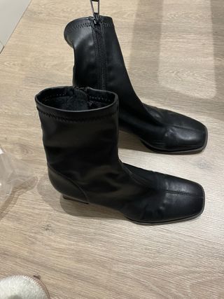 Botines negros tacón cuadrado