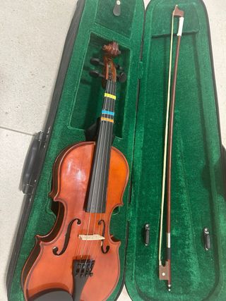 Violín 1/2 con funda y arco
