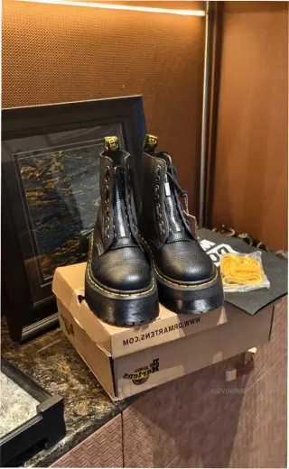 Botas Dr. Martens 39 con cremallera