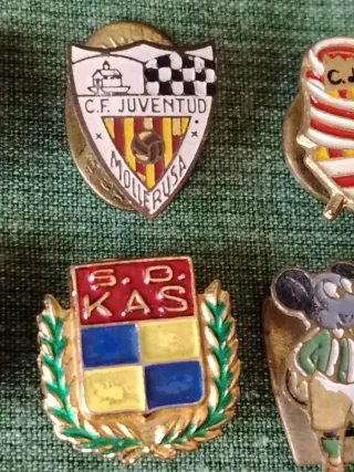 16 Insignias Fútbol Españolas Antiguas Originale