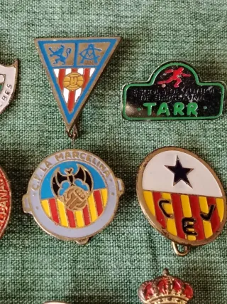 16 Insignias Fútbol Españolas Antiguas Originale