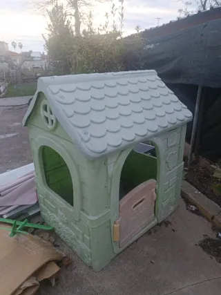 Casita de juego para jardín