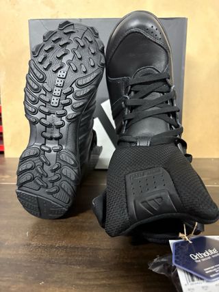 Botas talla 42 2/3 ADIDAS GSG 9.2. COD3