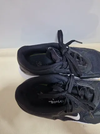 Zapatillas Nike Airmax Mujer Negras Blancas