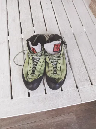 Five Ten Anasazi Escalada