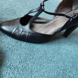 Zapatos tacón piel negros Talla 40 estilo vintage