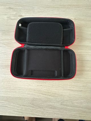 Funda Nintendo Switch Roja + 2 protectores