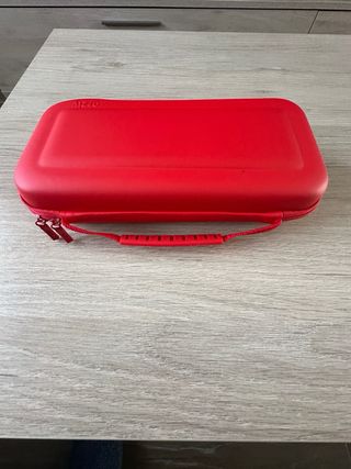 Funda Nintendo Switch Roja + 2 protectores