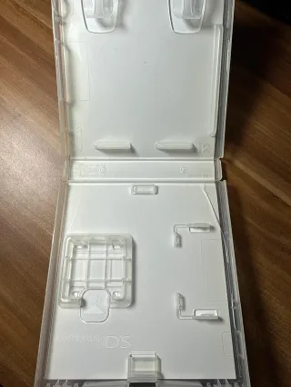 Caja Pokémon Edición Diamante Nintendo DS