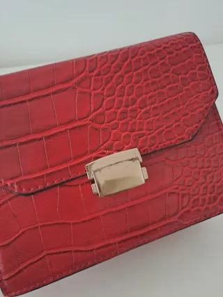 Bolso bandolera rojo Zara