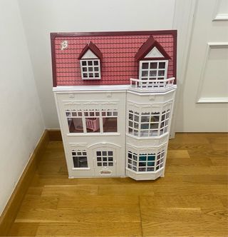 Casa Muñecas Barriguitas + 3 Muñecas