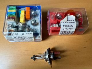 Kit bombillas y fusibles coche Philips H4 y otras