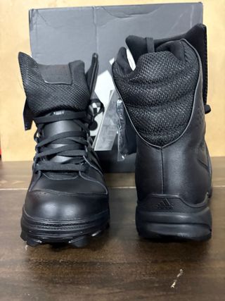 Botas talla 43 1/3 ADIDAS GSG 9.2. COD5