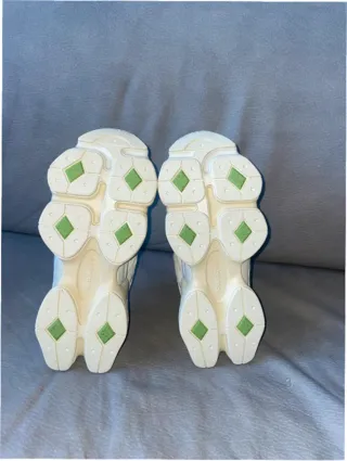 New Balance 9060 Bricks & Wood Talla 36