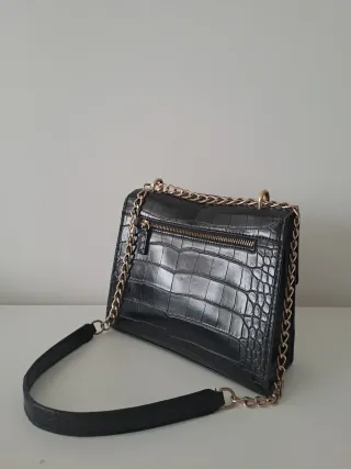 Bolso Zara negro efecto piel cocodrilo