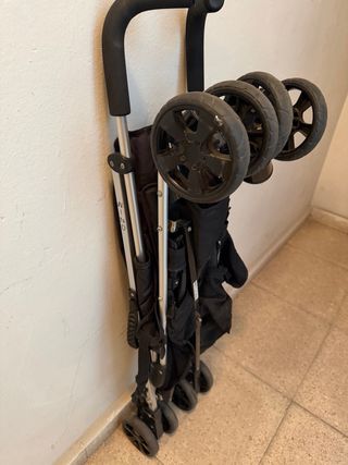 Carrito Bebé con funda Mariquita Negro/Rojo