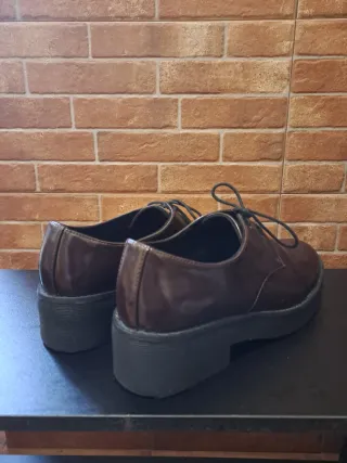 Mocasines Stradivarius burdeos