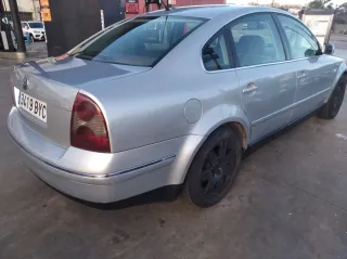 Volkswagen Passat 2003