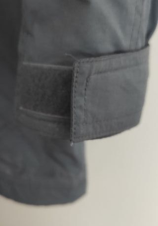 Parka trenca hombre gris y negro