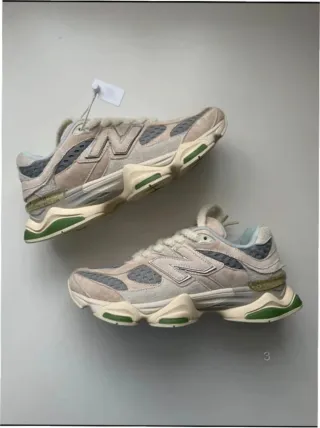 New Balance 9060 Beige/Verde Talla 44