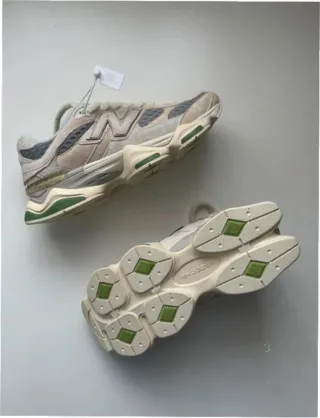 New Balance 9060 Beige/Verde Talla 44