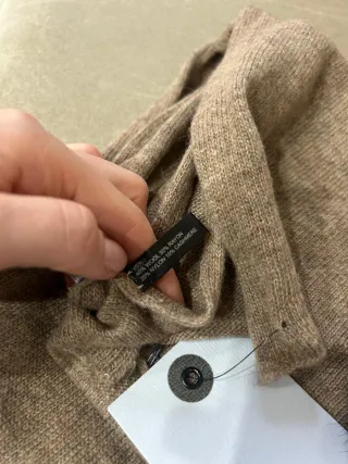 Sciarpa Blumarine Beige e Marrone con Pompon