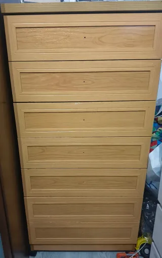 Mesilla y sinfonier de madera