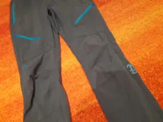 Pantalón Ternua Talla L Mujer