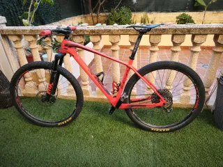 Bicicleta Montaña 29 talla L( no negociable)