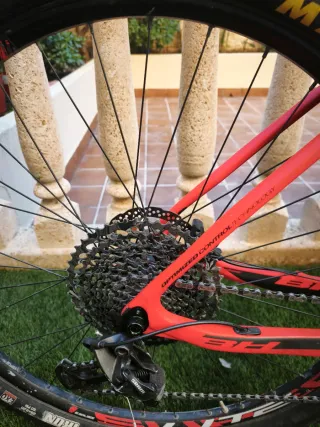 Bicicleta Montaña 29 talla L( no negociable)