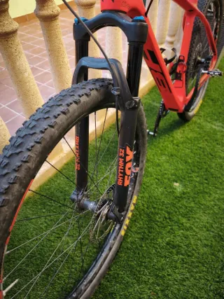 Bicicleta Montaña 29 talla L( no negociable)