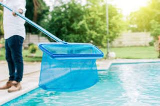 Necesitas un manitas un jardinero o cuidar piscina