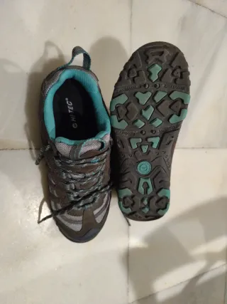 Botas Hi-Tec Waterproof Talla 37