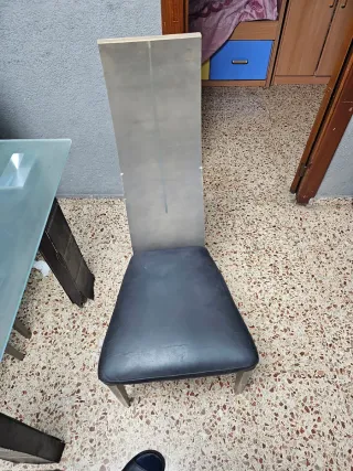 Mesa de comedor con 6 sillas poco uso