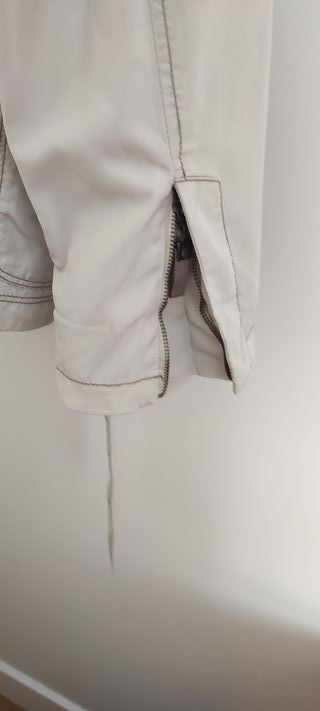 Gabardina Zara entretiempo beige